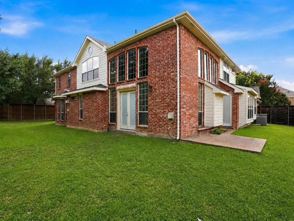 802 Shadybrook Drive Murphy, TX 75094