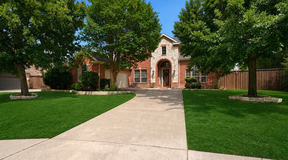 802 Shadybrook Drive Murphy, TX 75094