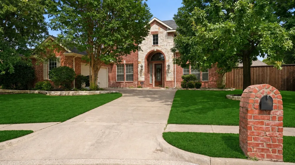 802 Shadybrook Drive Murphy, TX 75094