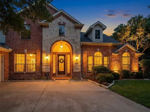802 Shadybrook Drive