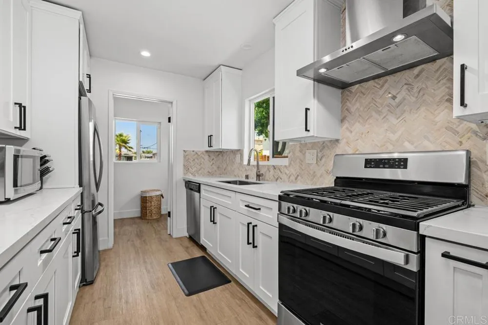 4975 Greenbrier Avenue San Diego, CA 92120