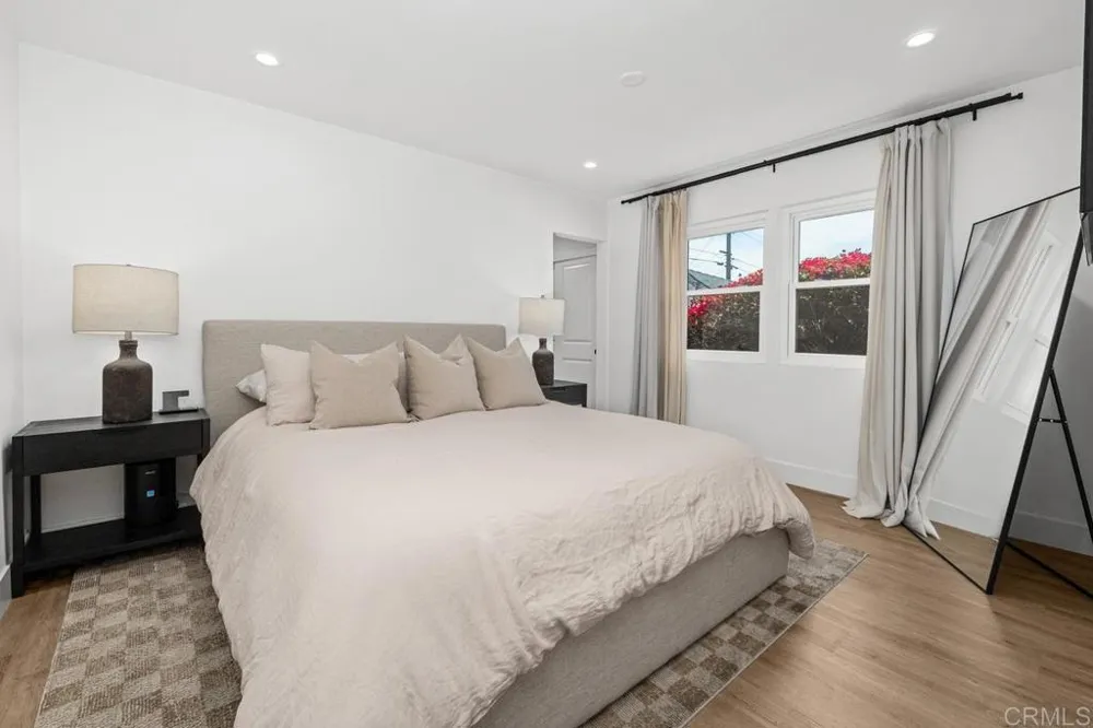 4975 Greenbrier Avenue San Diego, CA 92120