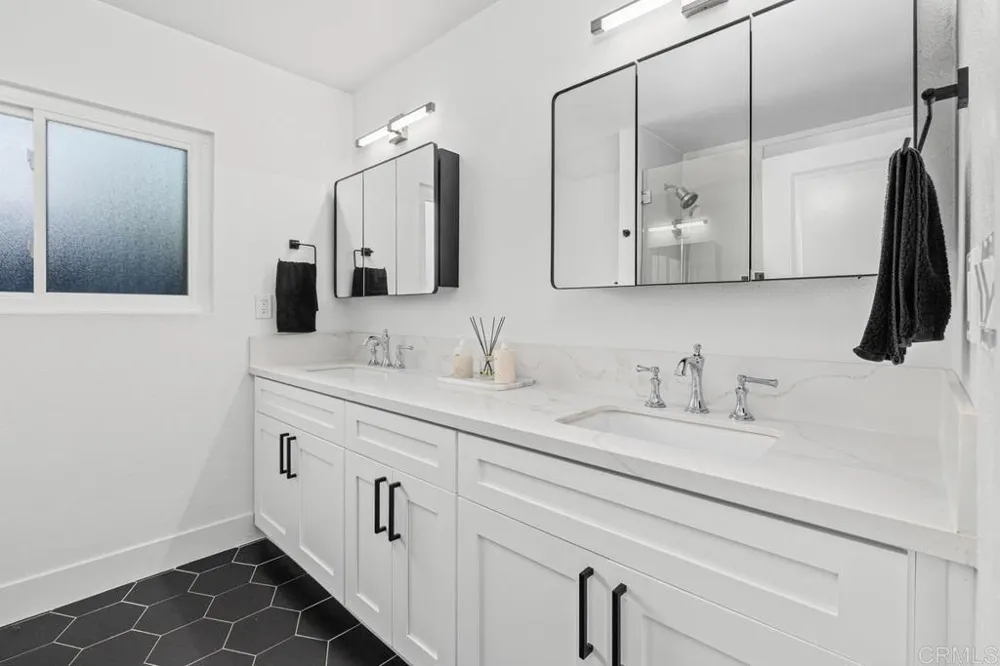 4975 Greenbrier Avenue San Diego, CA 92120