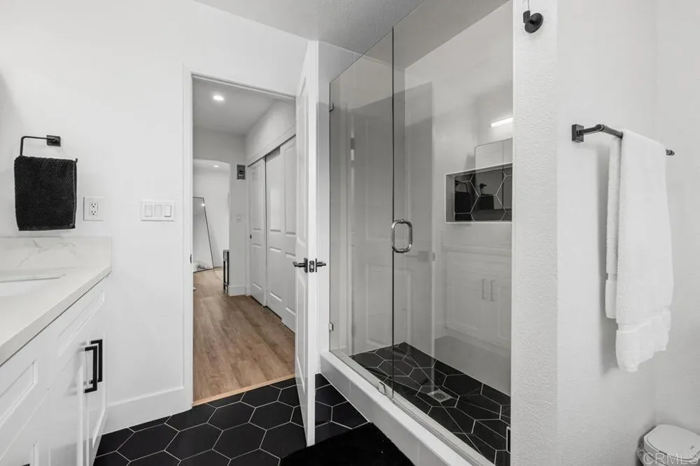 4975 Greenbrier Avenue San Diego, CA 92120