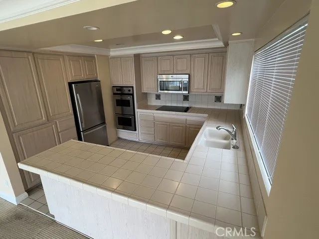 32709 Seagate Dr. #207 Rancho Palos Verdes, CA 90275
