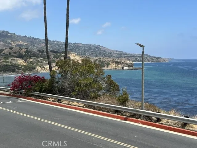 32709 Seagate Dr. #207 Rancho Palos Verdes, CA 90275