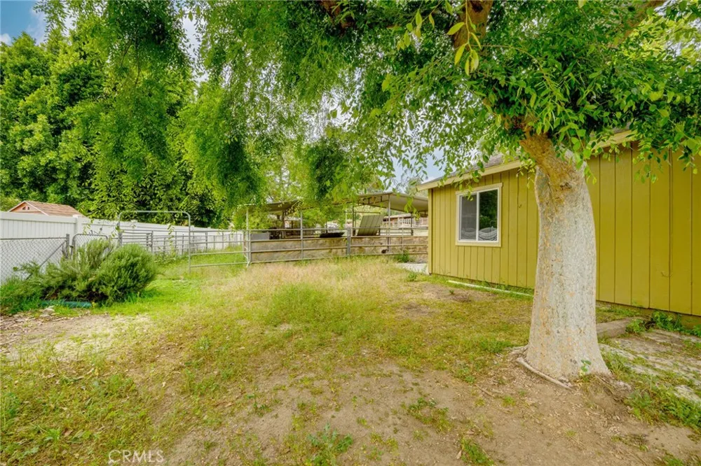 10377 Mcbroom Street #B Sunland, CA 91040