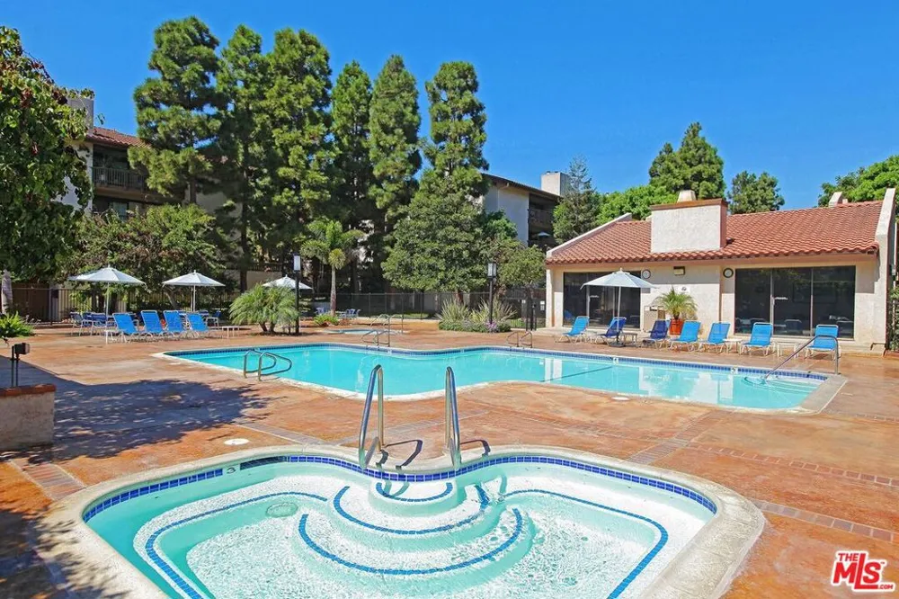 8515 Falmouth Avenue #405 Playa del Rey, CA 90293