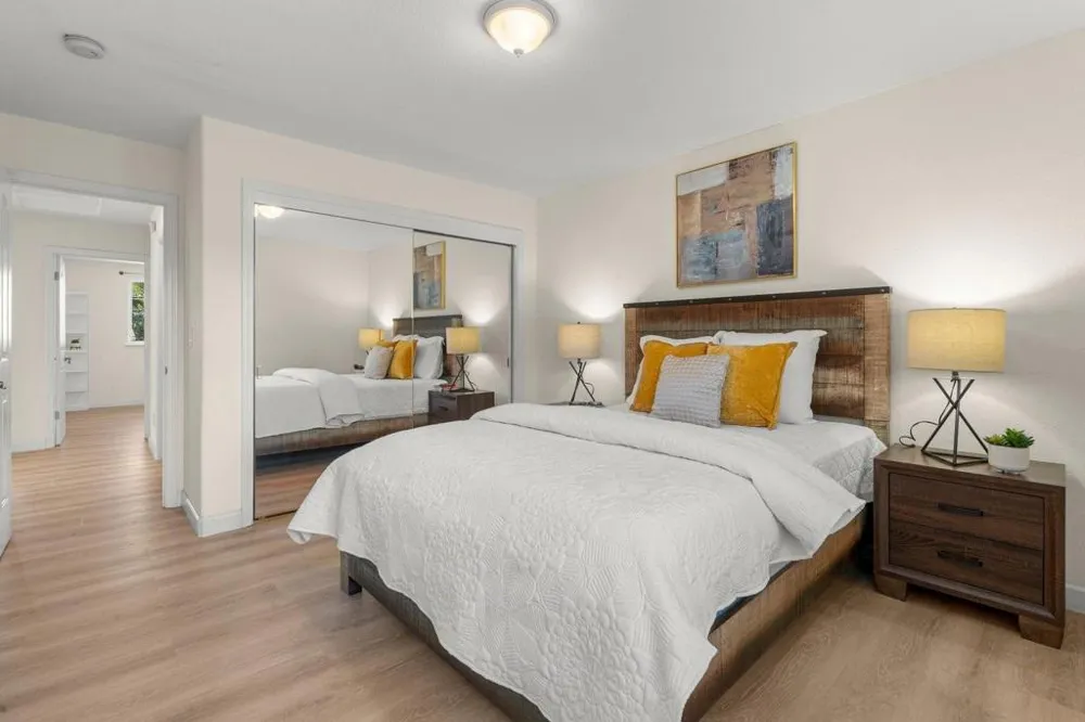 674 W Sunnyoaks Avenue Campbell, CA 95008