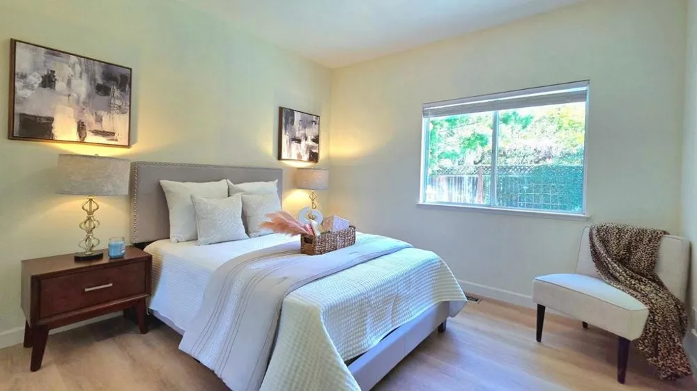 674 W Sunnyoaks Avenue Campbell, CA 95008