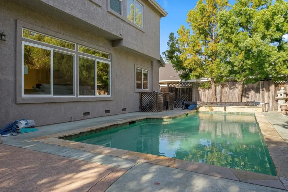 674 W Sunnyoaks Avenue Campbell, CA 95008