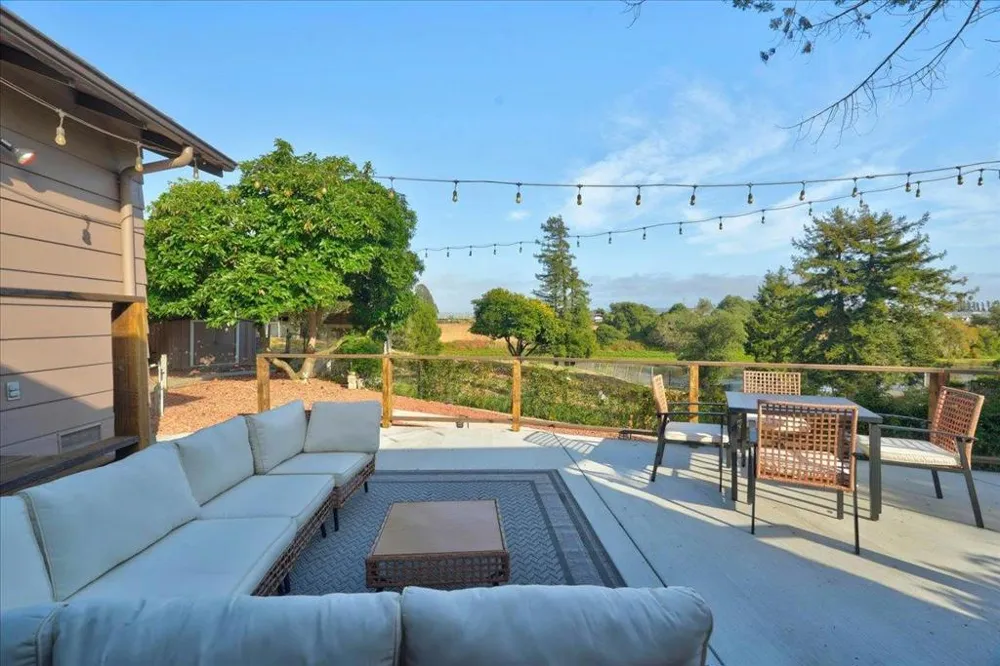 136 Cutter Drive Watsonville, CA 95076