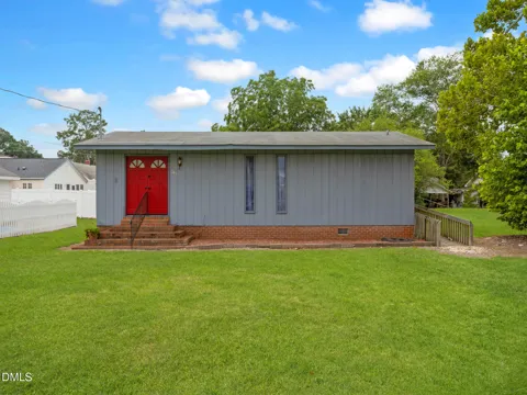 207 Price Street
