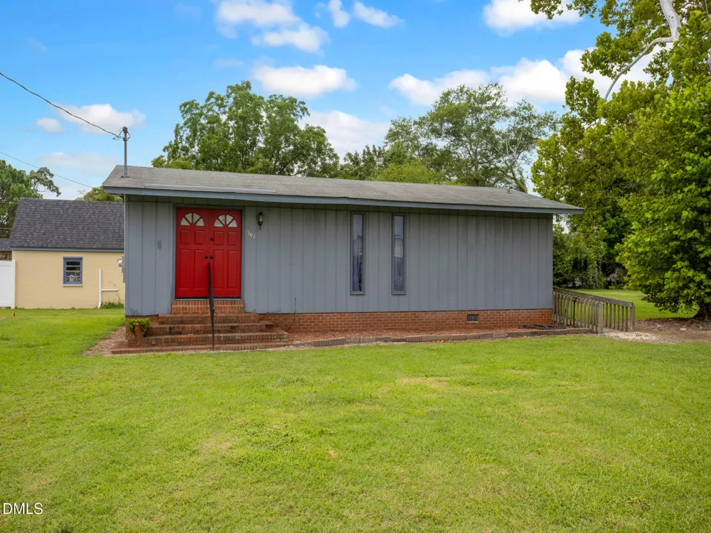 207 Price Street Pine Level, NC 27576
