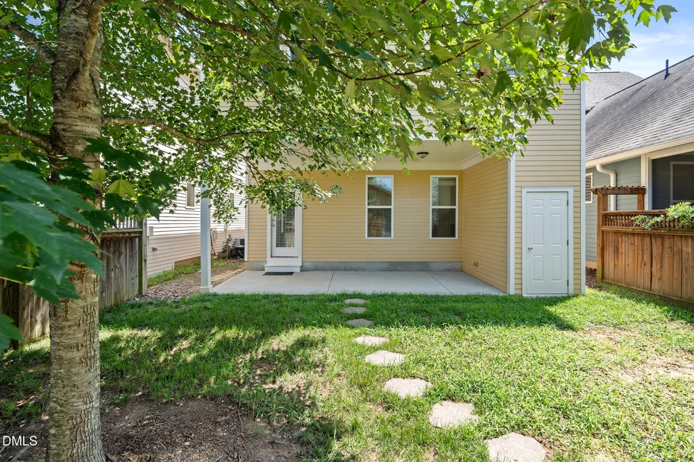 19 Pokeberry Bend Drive Chapel Hill, NC 27516