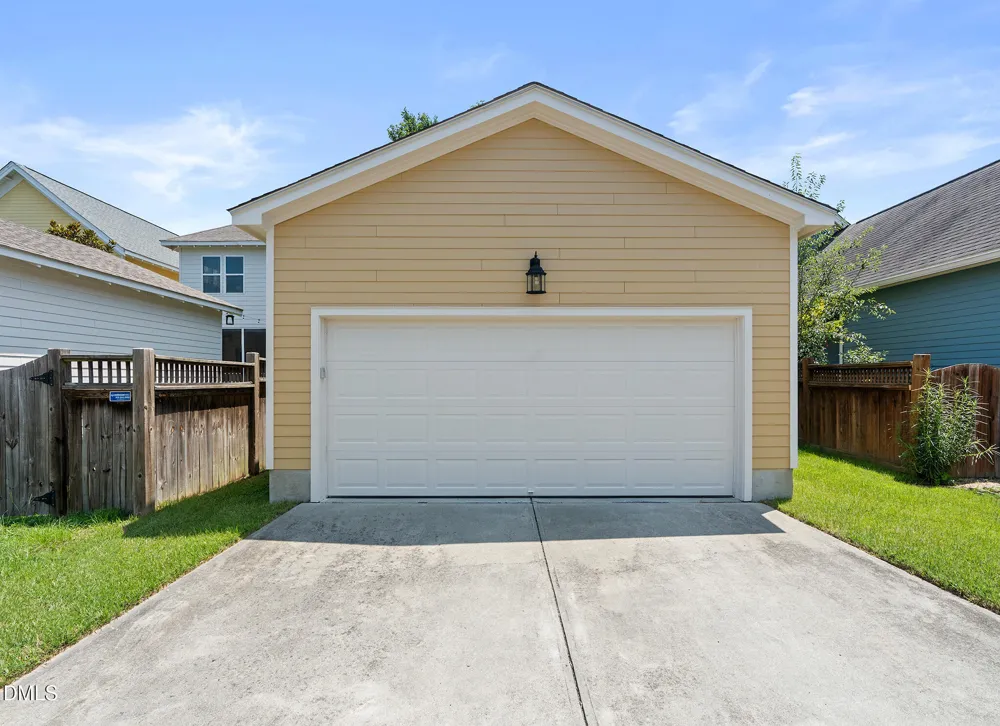 19 Pokeberry Bend Drive Chapel Hill, NC 27516