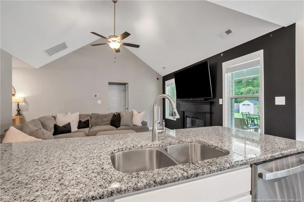32 Finch Lane Parkton, NC 28371