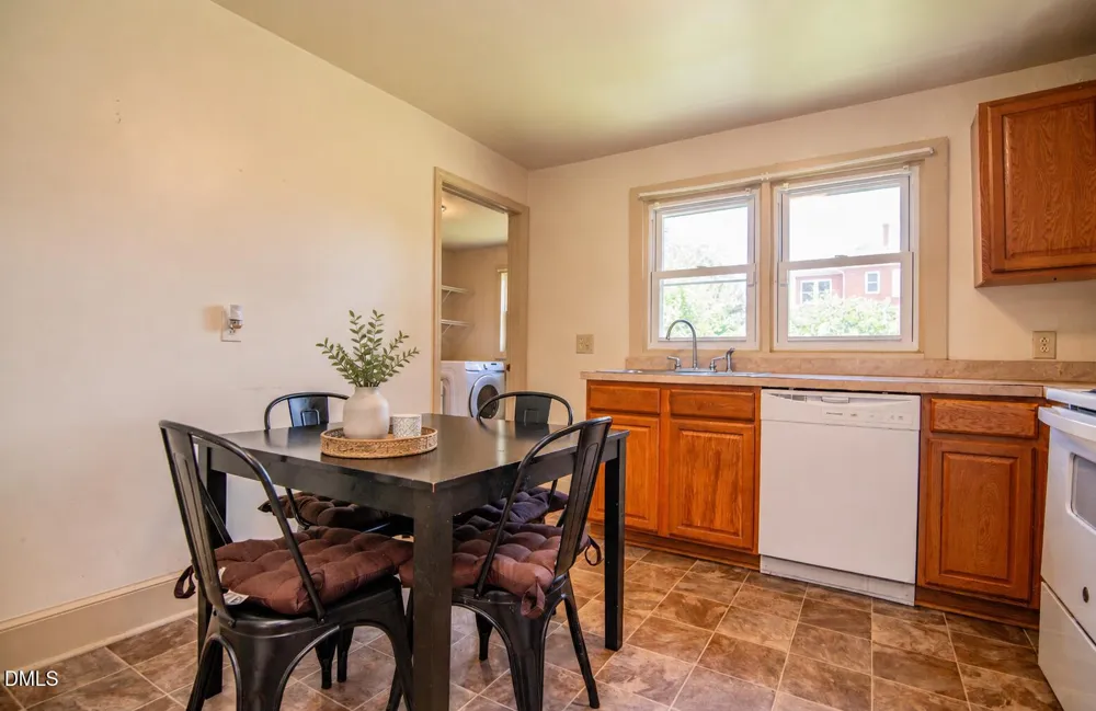 407 Hamilton Street Roanoke Rapids, NC 27870