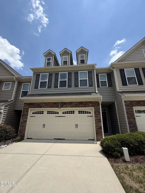 90 Crosby Lane