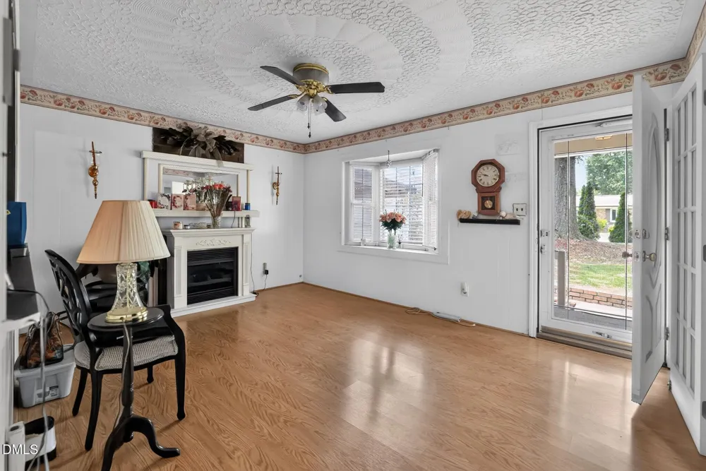 202 Newbold Street Lincolnton, NC 28092