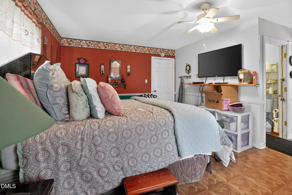 202 Newbold Street Lincolnton, NC 28092