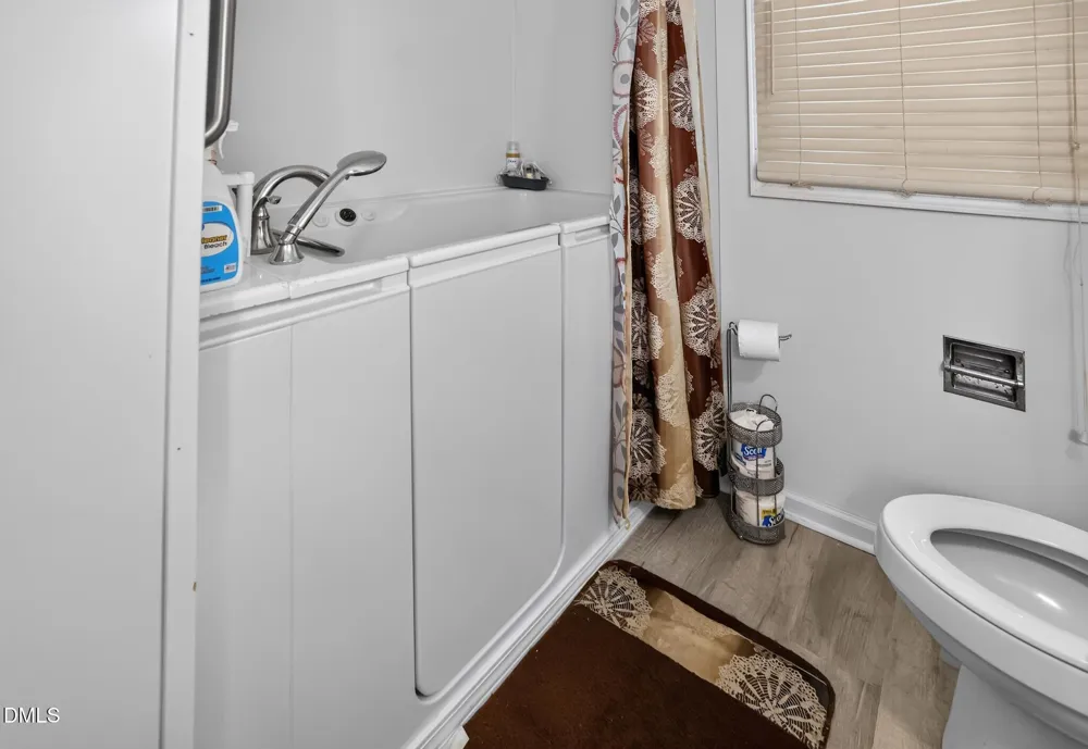202 Newbold Street Lincolnton, NC 28092