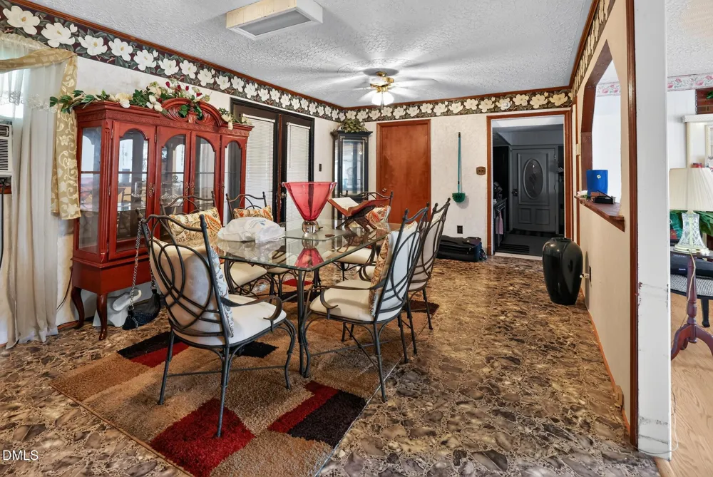 202 Newbold Street Lincolnton, NC 28092
