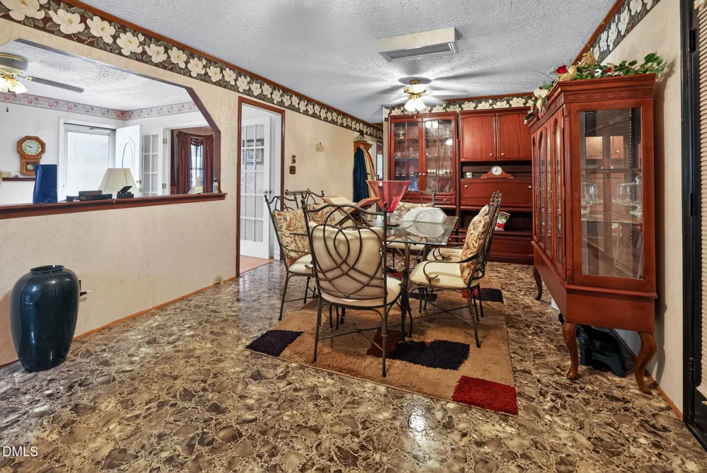 202 Newbold Street Lincolnton, NC 28092
