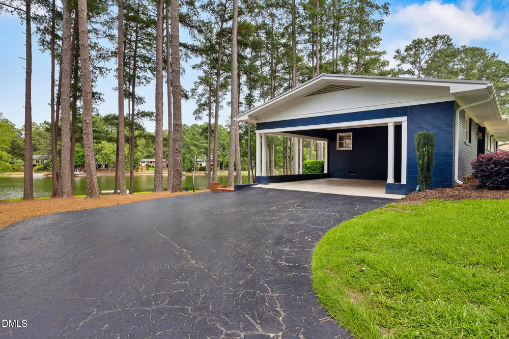 172 Pine Ridge Drive Whispering Pines, NC 28327