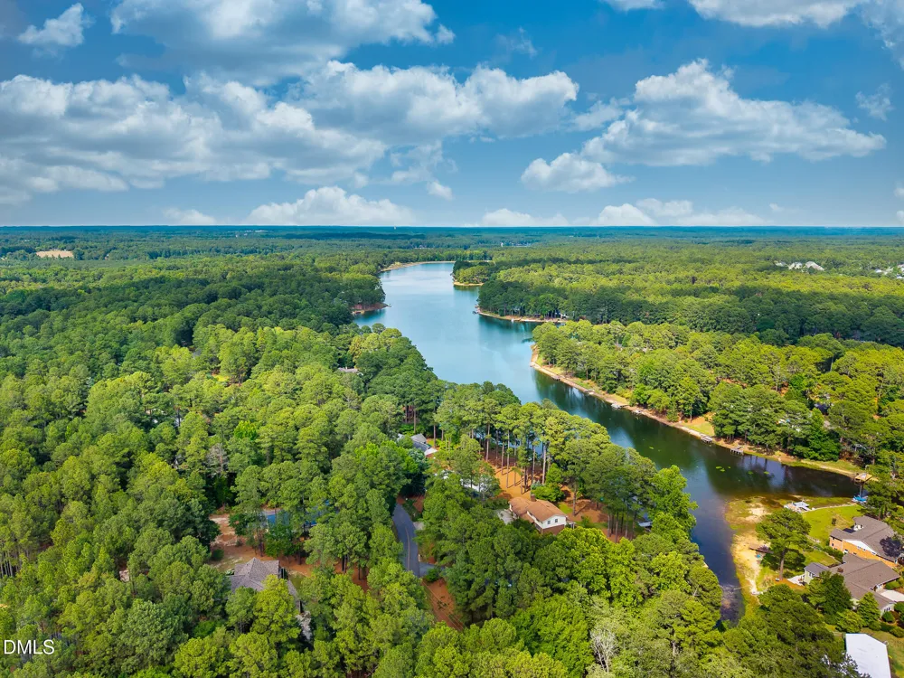172 Pine Ridge Drive Whispering Pines, NC 28327