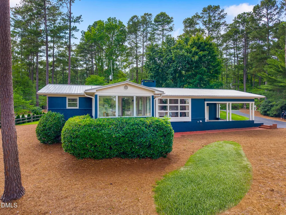 172 Pine Ridge Drive Whispering Pines, NC 28327