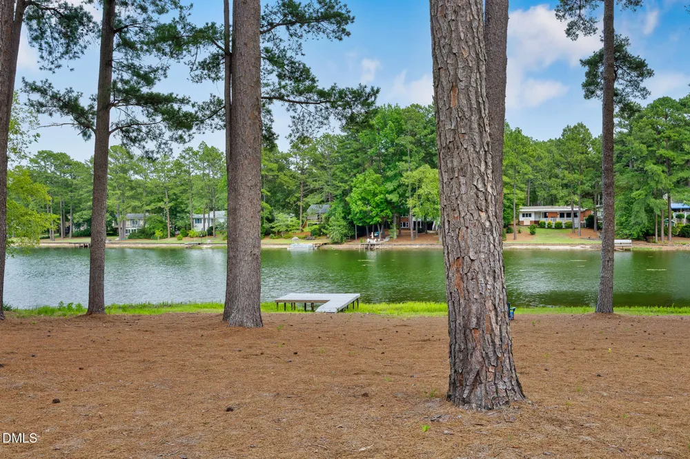 172 Pine Ridge Drive Whispering Pines, NC 28327