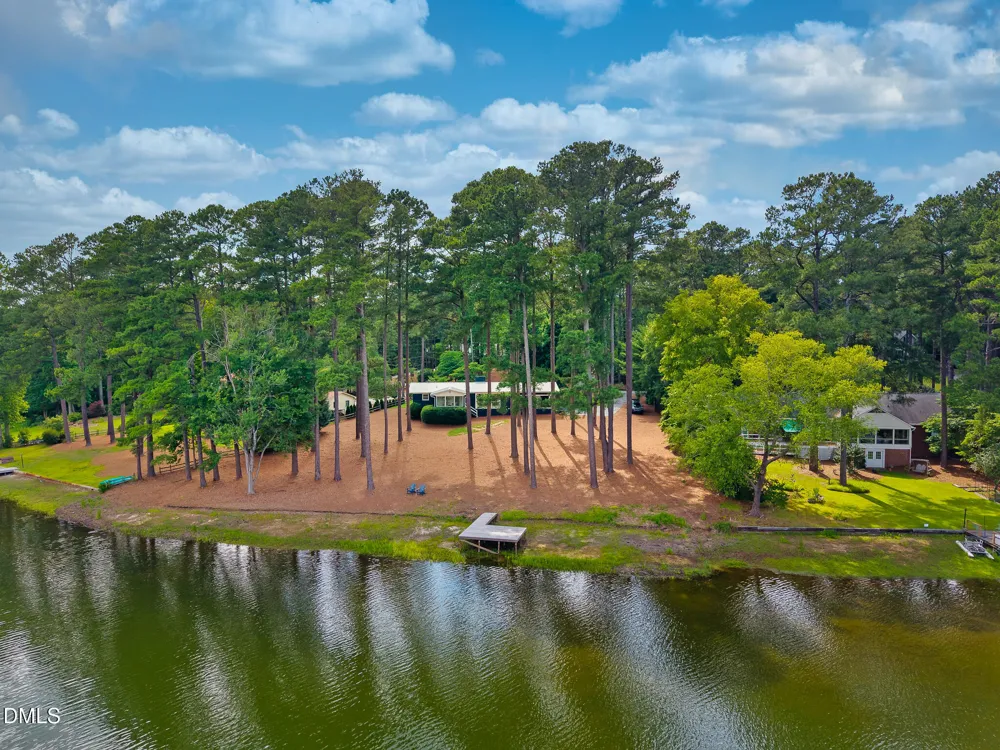 172 Pine Ridge Drive Whispering Pines, NC 28327