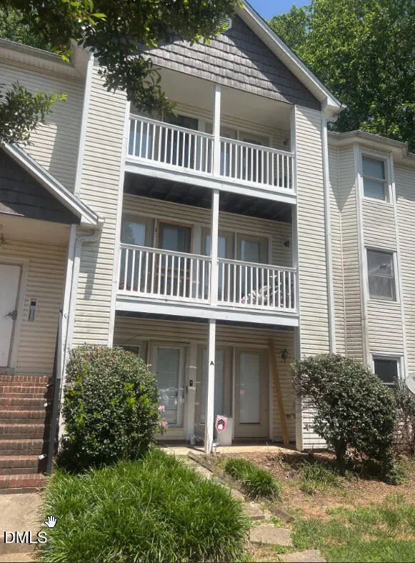 2328 W Vandalia Road #F- 18 Greensboro, NC 27407