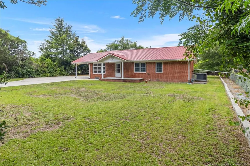 344 S 4th Street Saint Pauls, NC 28384