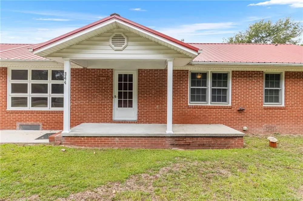 344 S 4th Street Saint Pauls, NC 28384