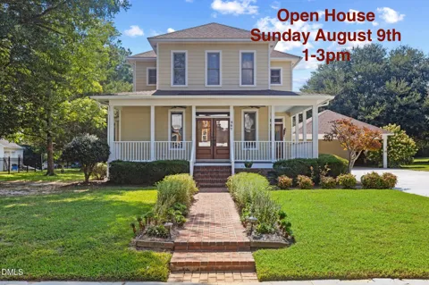 207 Hopkins Avenue