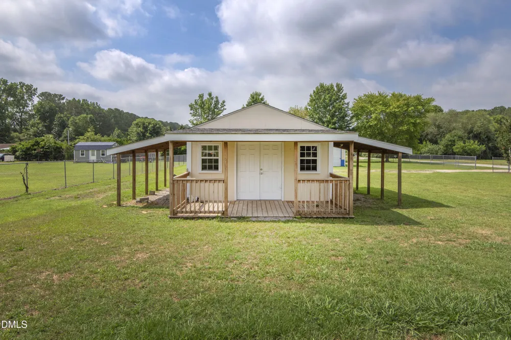 41 Stable Road Tarboro, NC 27886