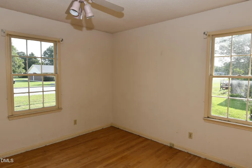 205 W B STREET Erwin, NC 28339