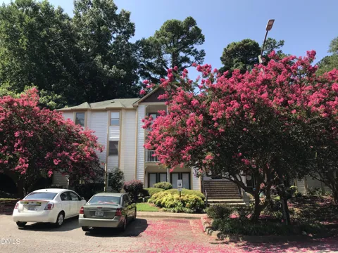1521 Creekwood Court #203