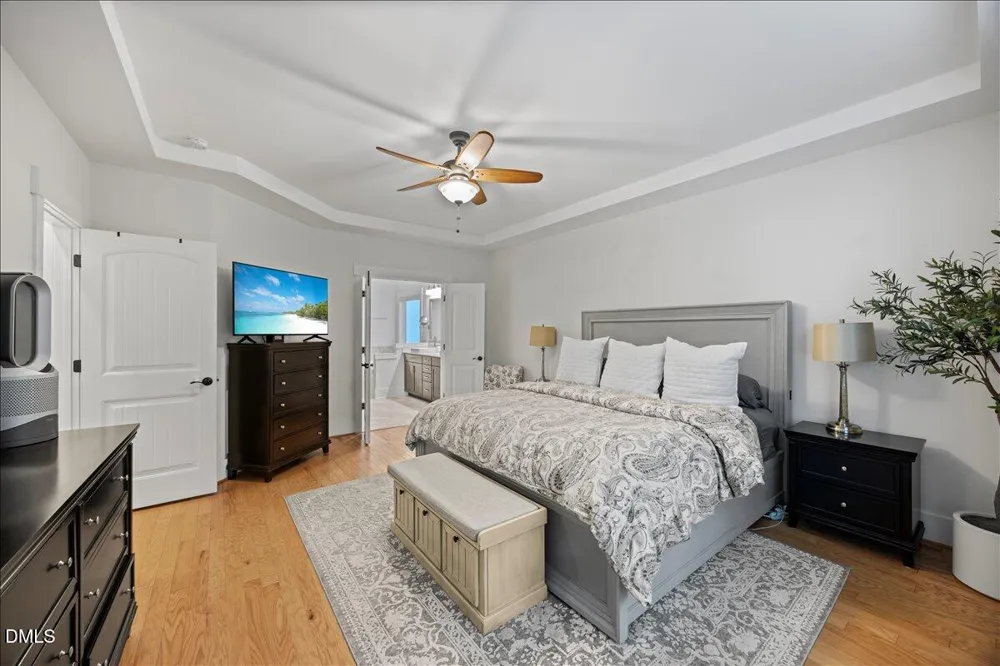 1550 Village Grove Court Hillsborough, NC 27278