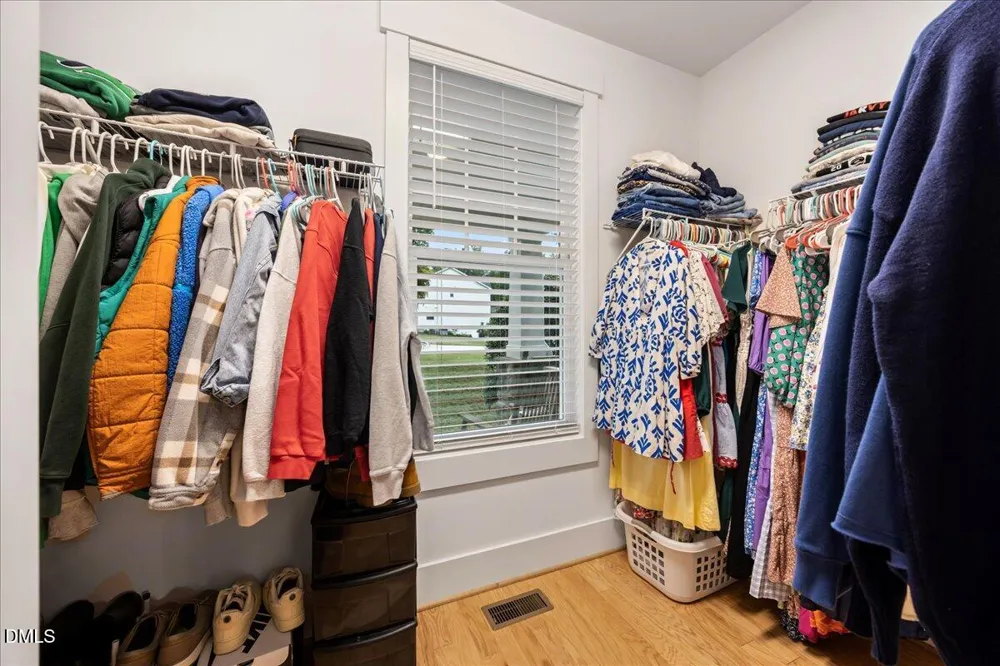 1550 Village Grove Court Hillsborough, NC 27278