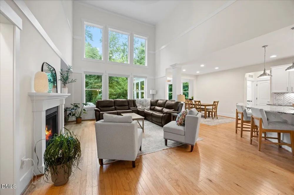 1550 Village Grove Court Hillsborough, NC 27278