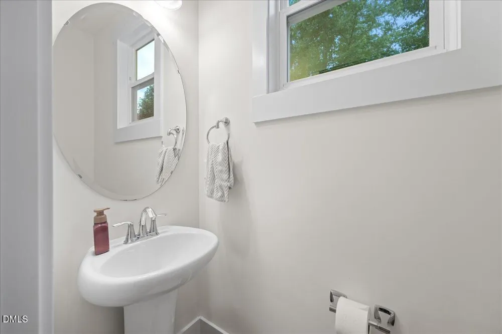 1550 Village Grove Court Hillsborough, NC 27278