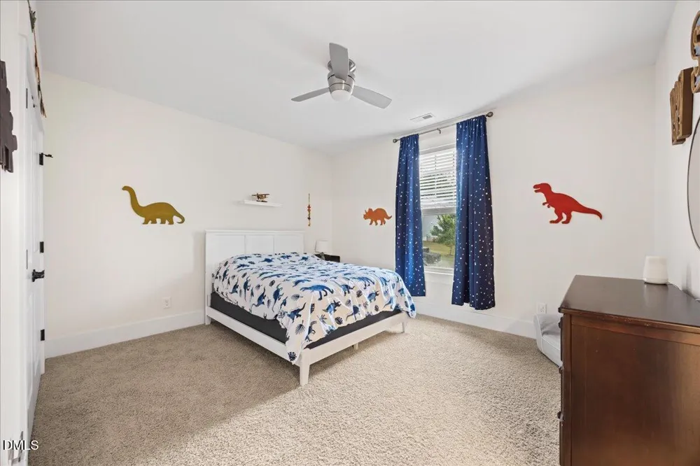 1550 Village Grove Court Hillsborough, NC 27278