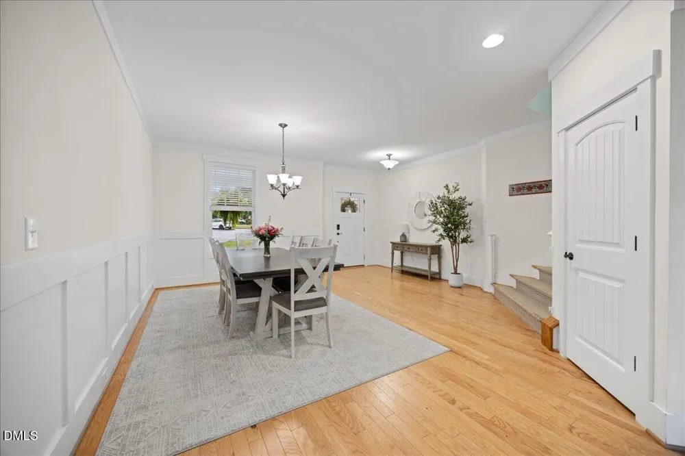 1550 Village Grove Court Hillsborough, NC 27278