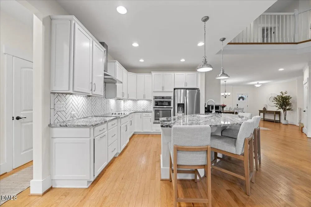 1550 Village Grove Court Hillsborough, NC 27278