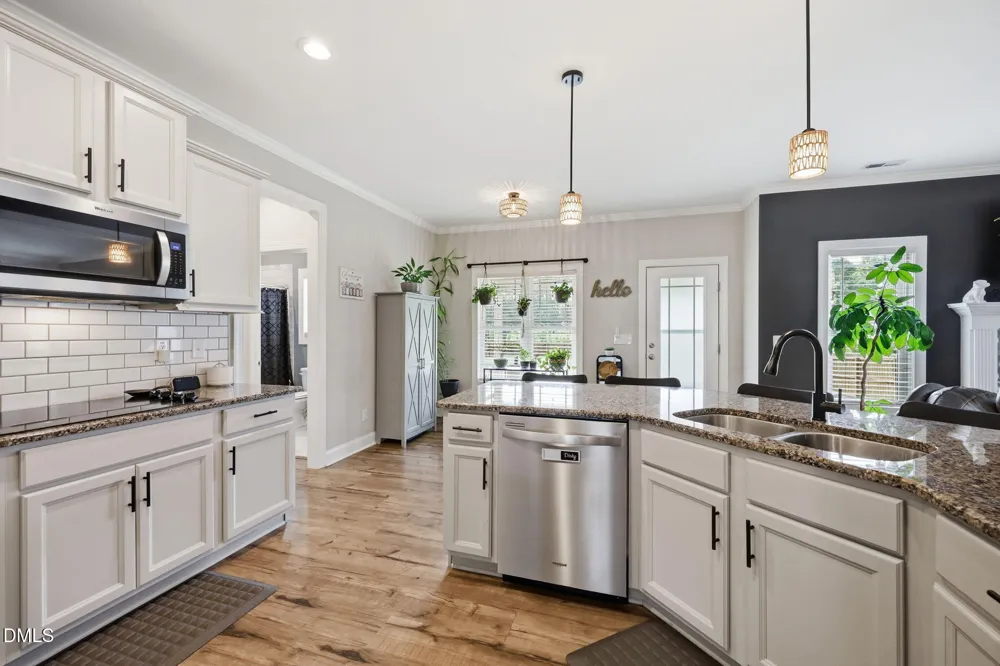 124 Shady Oaks Drive Benson, NC 27504