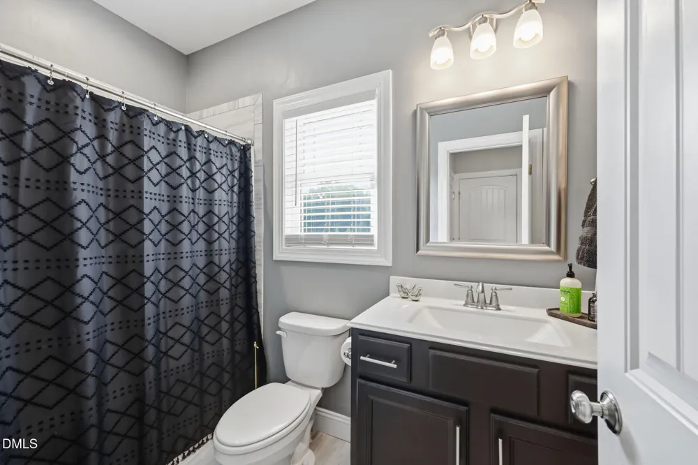 124 Shady Oaks Drive Benson, NC 27504