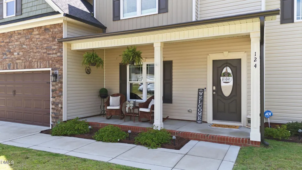 124 Shady Oaks Drive Benson, NC 27504